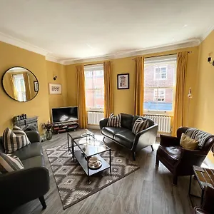 https://apart-of-walmgate.yorkshirehotels.net