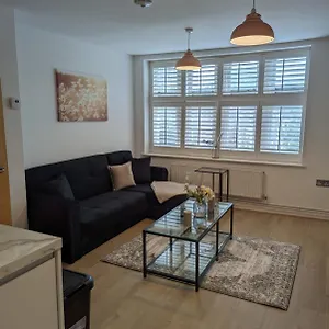  Apartment 2-bed Heart Of