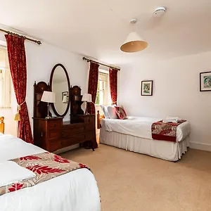 https://the-admirals-house-central-bath-free-ba1-5na.tophotelsbath.com